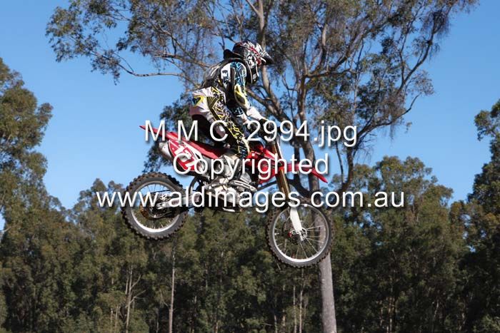 678x444 pixels (83K)